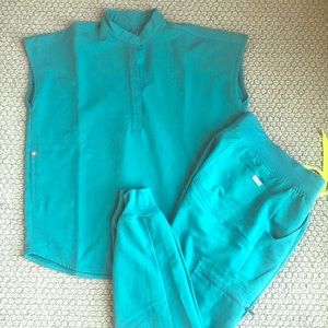 Figs scrubs set marine
